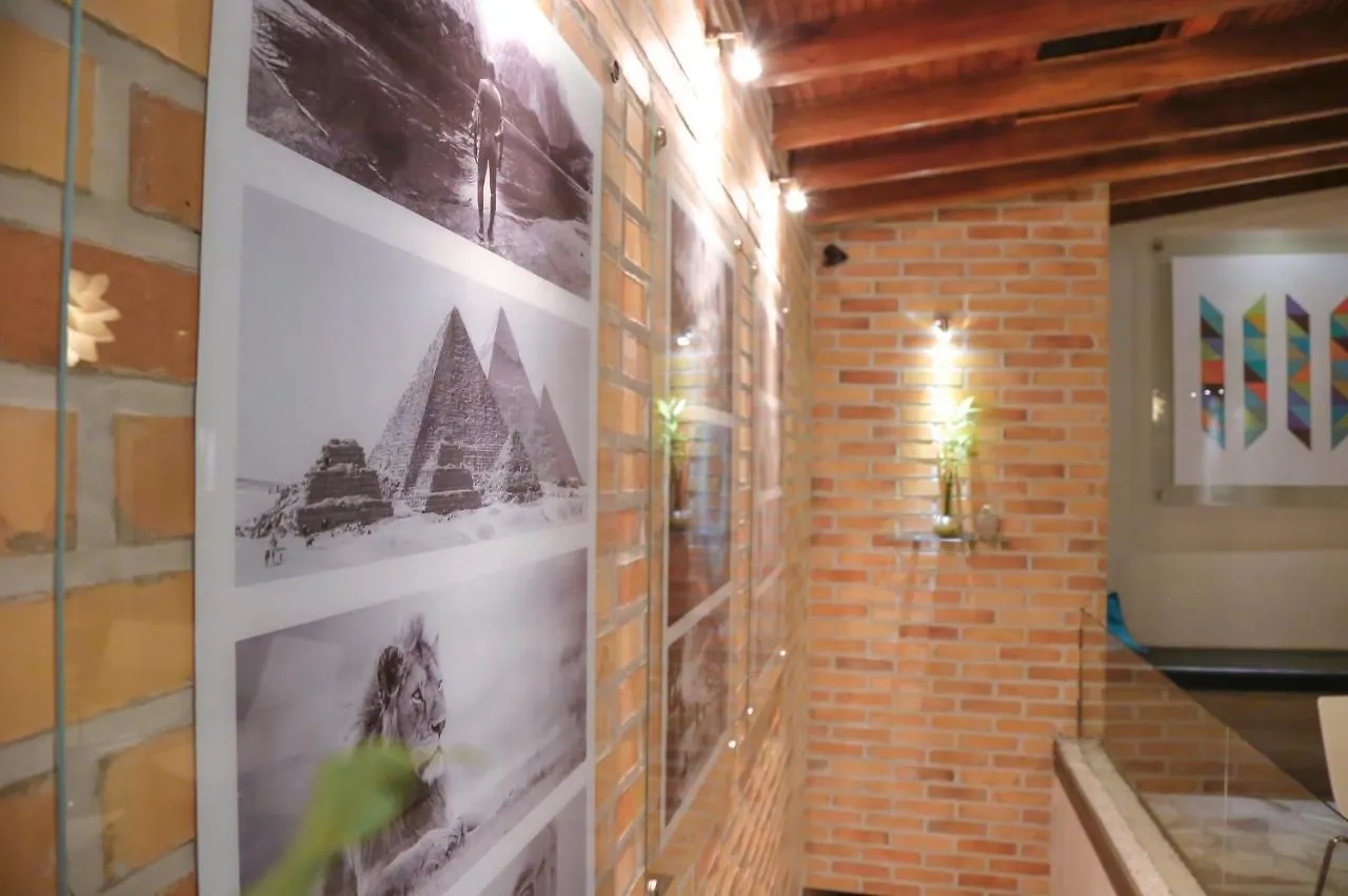 Hostal Chic House Loft Albergue Medellín